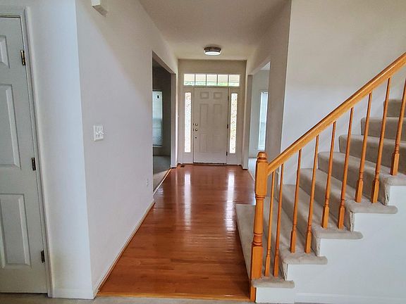 4th image of 44268 Navajo Dr