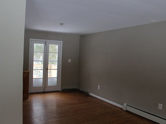 3rd image of 6108 Saint John Dr