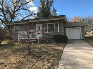 1241 N Forrest St, Hutchinson, KS 67501