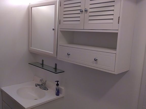 5th image of 1463 Mercury Dr APT 324