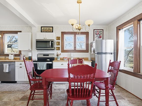 12th image of this home