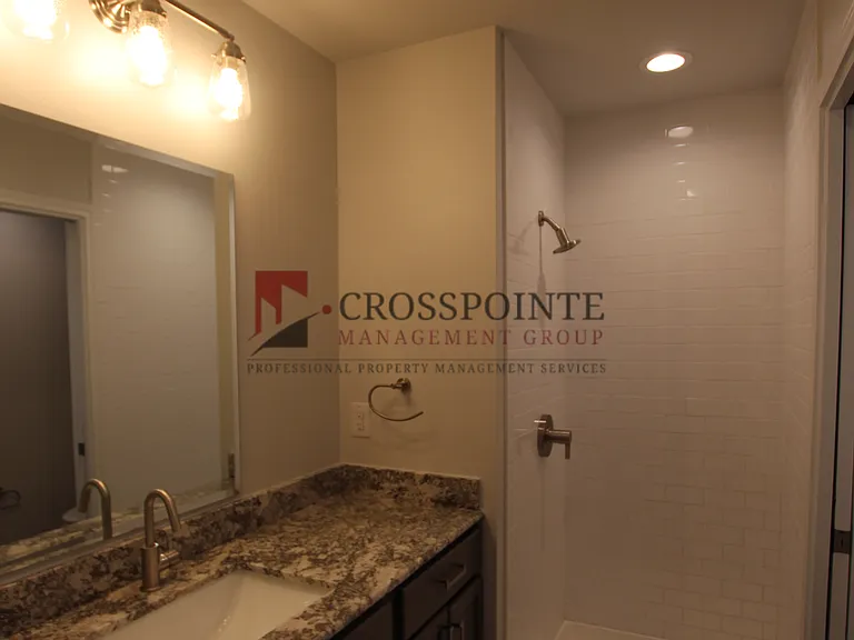 1927 Lindbergh Dr #301 — Photo 21