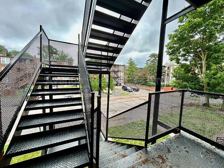 716 Westgate Ave #3 — Photo 17