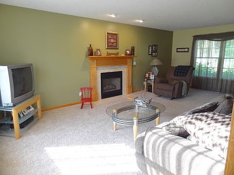 5th image of 15297 Vintage Ave