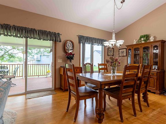 4th image of 2180 Comanche Dr