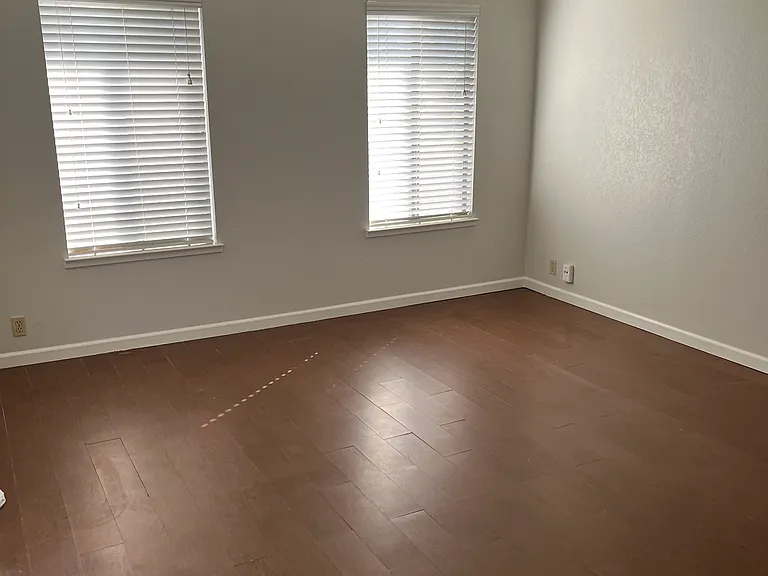 2727 S Jacob St — Photo 6