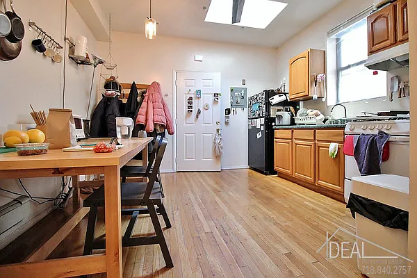 Rented by Ideal Properties Group | media 5