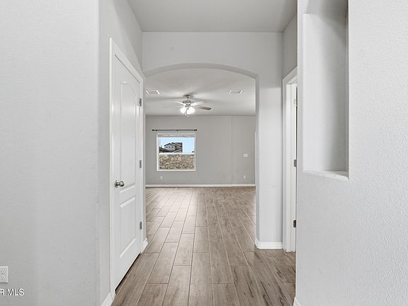 5th image of 12253 Desert Cliff Ct