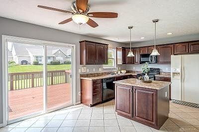 3rd image of 6714 Greeley Ave