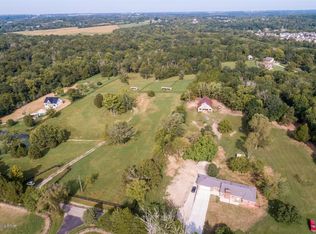 706 Hobbs Ln, Fisherville, KY