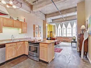 321 W 7th St APT 304, Kansas City, MO 64105