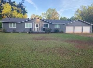 217 Clement Rd, Benton, LA 71006