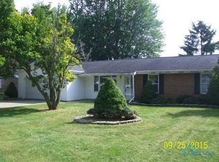 533 Crestwood Dr, Fremont, OH 43420