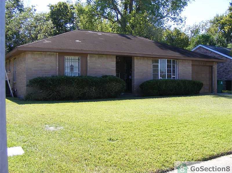 2nd image of 5239 Heathercrest St