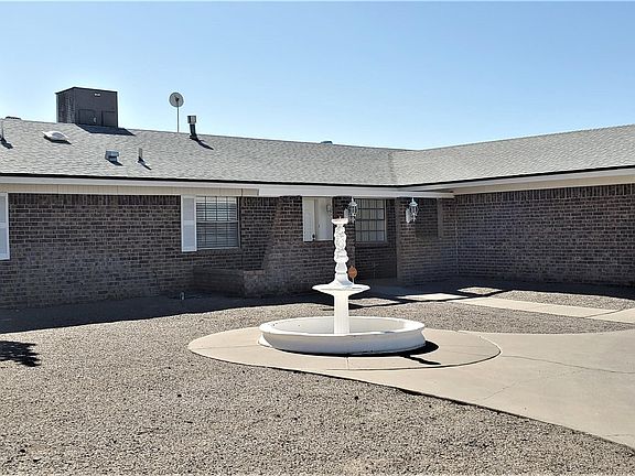 2nd image of 320 Garden Grove Ln