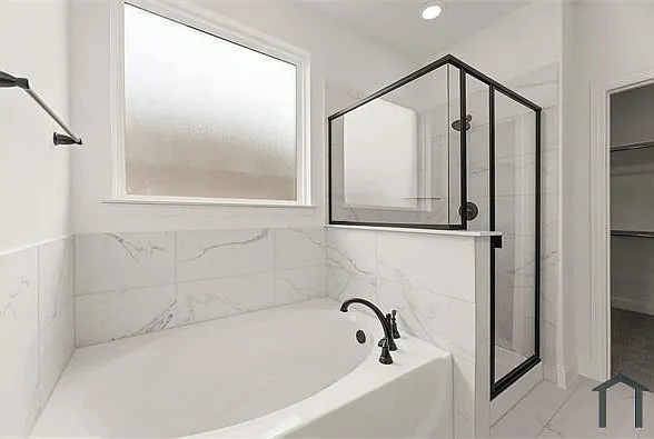 1210 Redcoat Dr — Photo 8