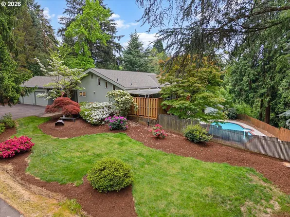 3088 SE Camwal Dr, Hillsboro, OR 97123
