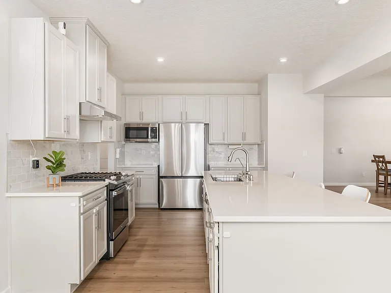 28 Royal Palm Ct #1 — Photo 18