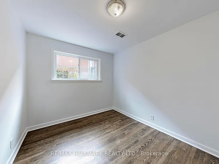 3572 Dufferin St #LOWER — Photo 17