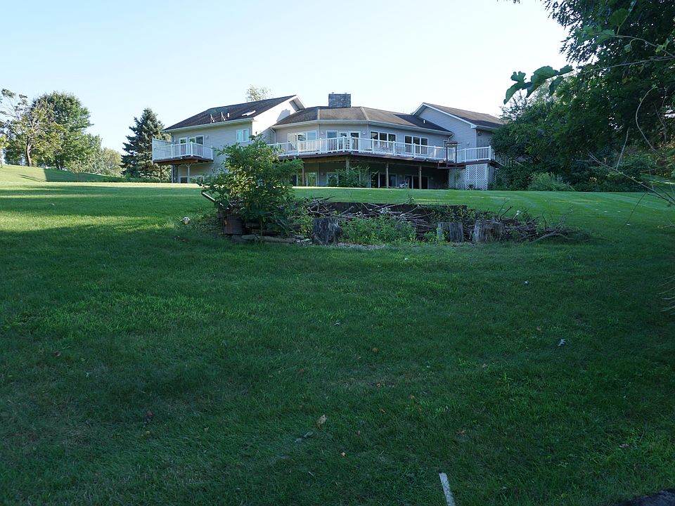 1st image of 10785 Meadowbrook Ct