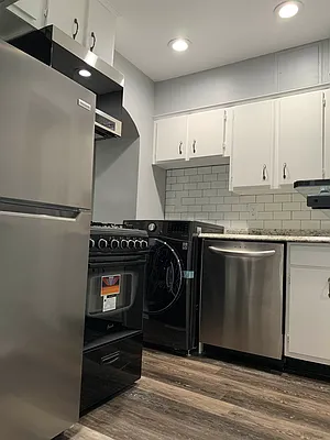 Rented by Bond New York | media 45