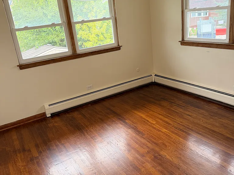 8913 Grant Ave #2B — Photo 9