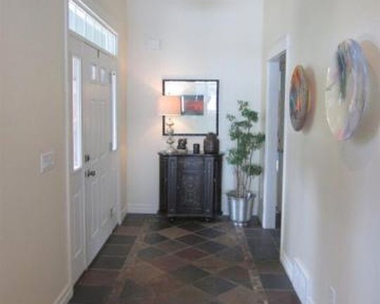 3rd image of 125 Sunnyside Drive