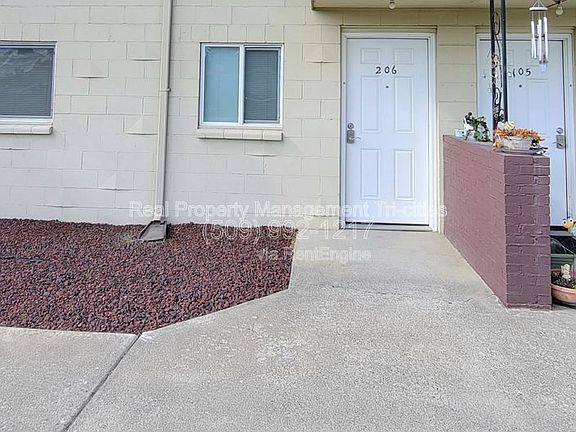 2nd image of 1817 W Cartmell St #206