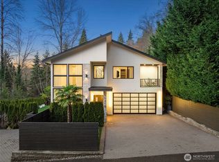 Lua-95-039-Shpl, Newcastle, WA 98056