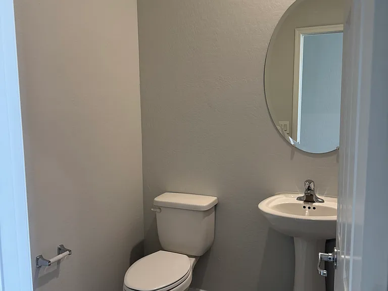 10973 W Polk St — Photo 8