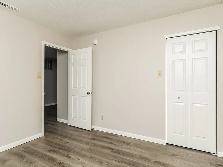 6336 Alonzo Dr — Photo 14