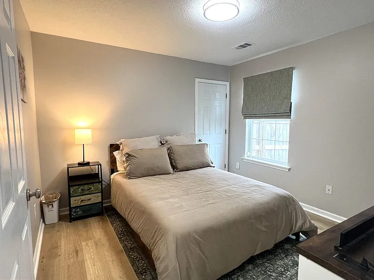 519 Clover Trl — Photo 23