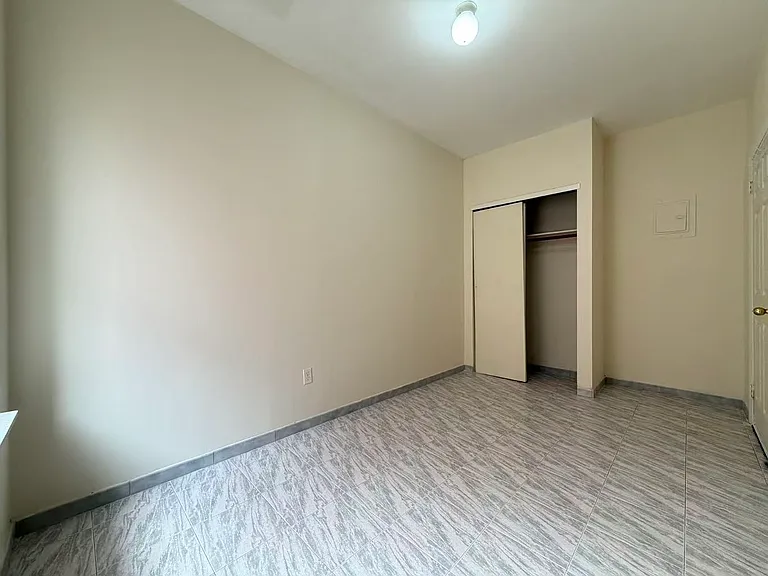 182 Bay 22nd St #4F — Photo 11