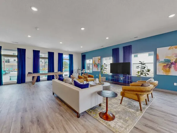 725 NE 60th St #725, Pleasant Hill, IA 50327