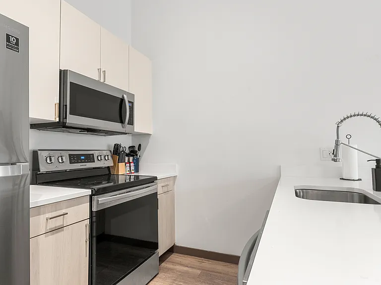 Exhibit A2 Apartments — Photo 34