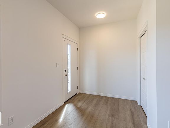 3rd image of 219 Wattle Rd