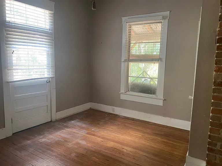 616 Oak St — Photo 10