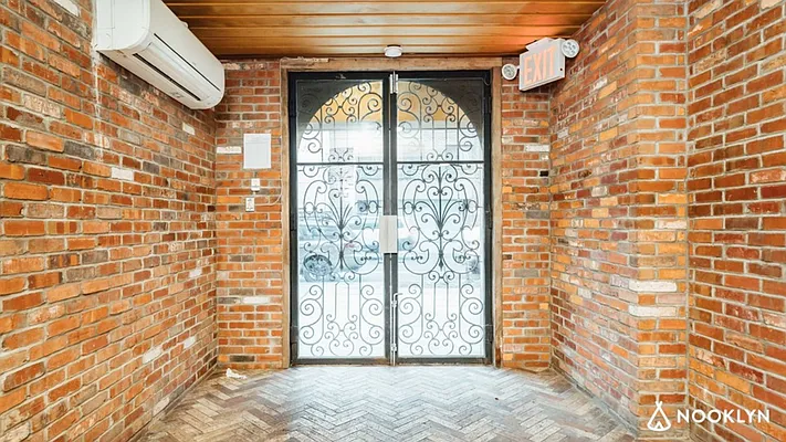 Rented by Nooklyn NYC LLC | media 7