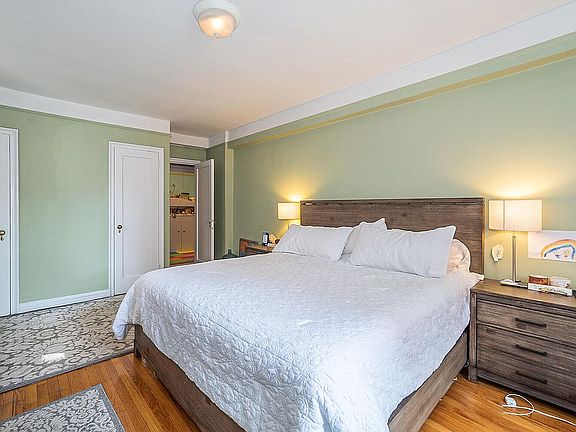 5th image of 83-80 118th St APT 2E