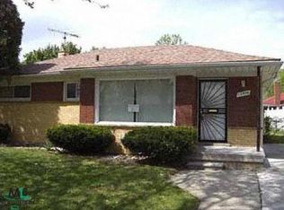 13920 Pearson St, Oak Park, MI 48237