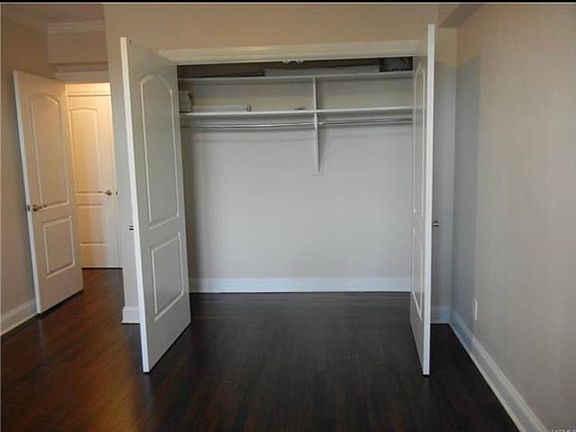 5th image of 325 King St APT 4J