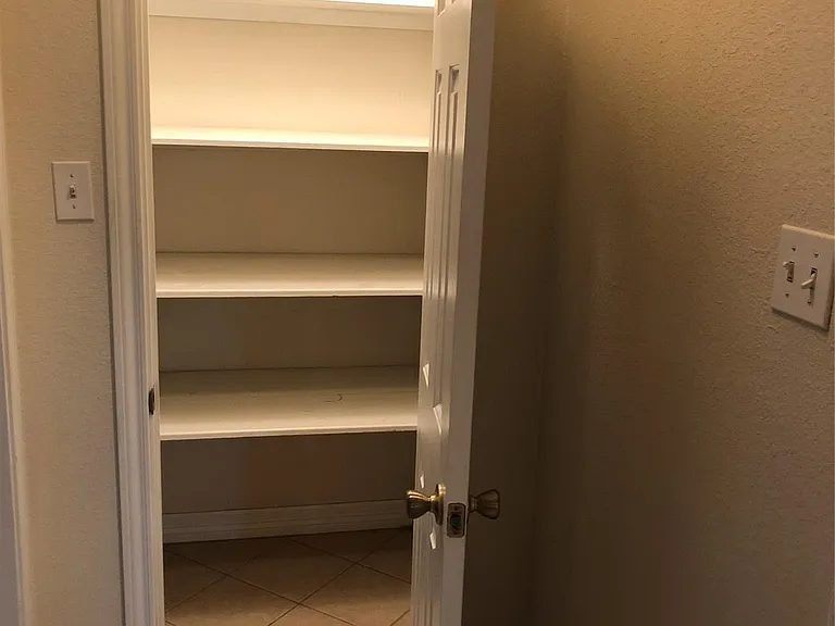 13322 Colton Ln — Photo 20