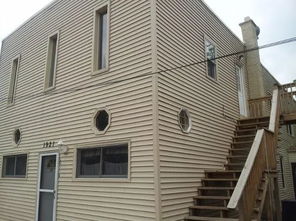 1921 Main Street Rd #2R, Spring Grove, IL 60081