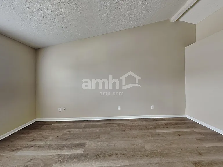 10825 Spring Green Dr — Photo 10