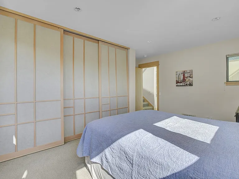 319 Tappan Ter — Photo 29