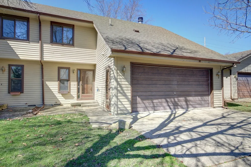 803 Irvine Rd photo 1