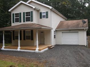 1412 Roberts Rd, Effort, PA 18330