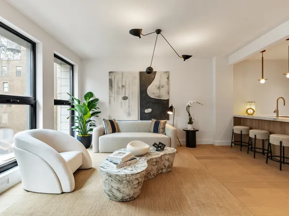 21 West 17th Street 4 image 3 of 14