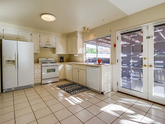 4th image of 10608 Porto Ct