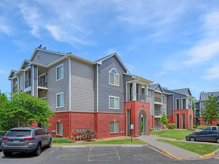 SkyeCrest Apartments — Photo 31